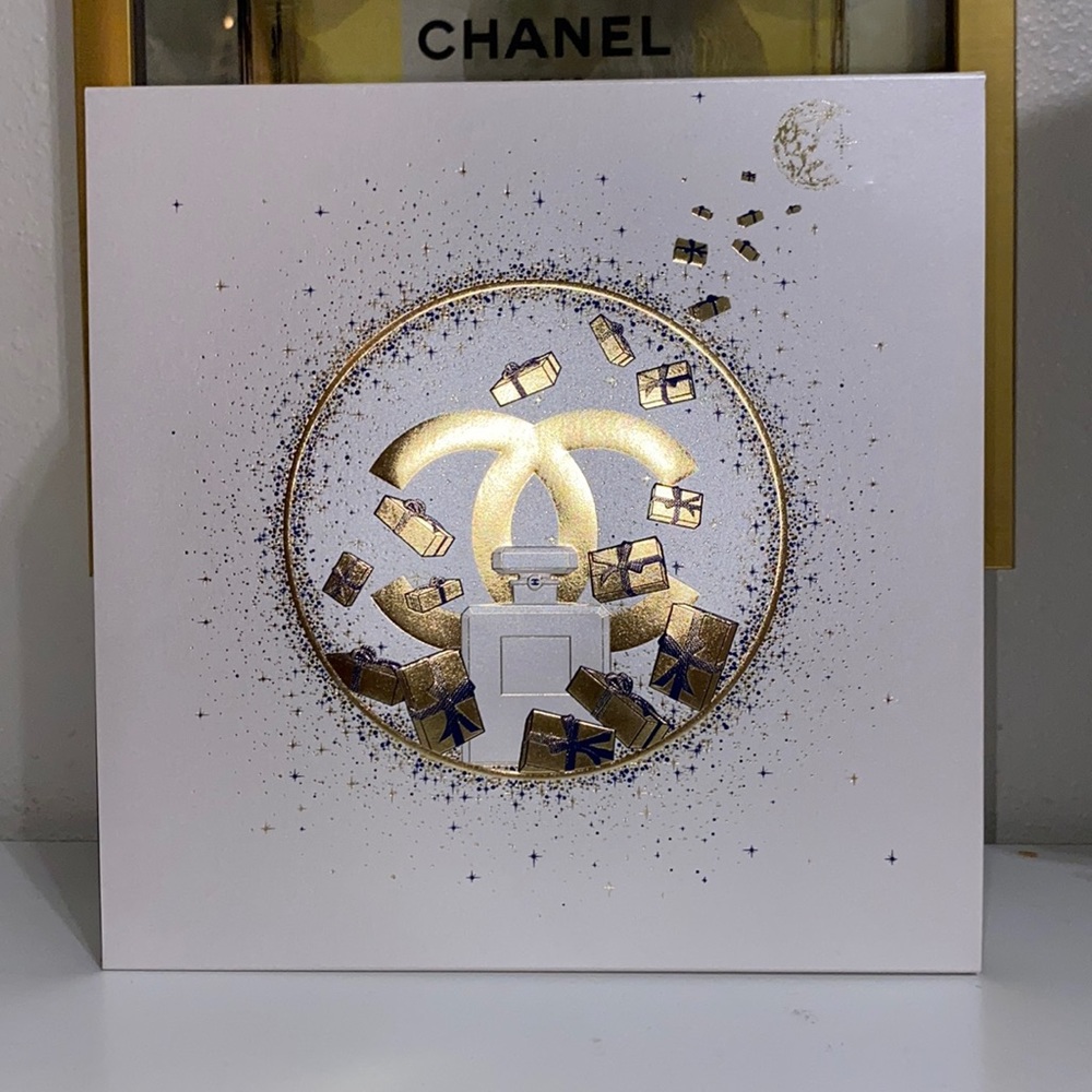 CHANEL large Gift Box Holiday 2023 Limited Edition